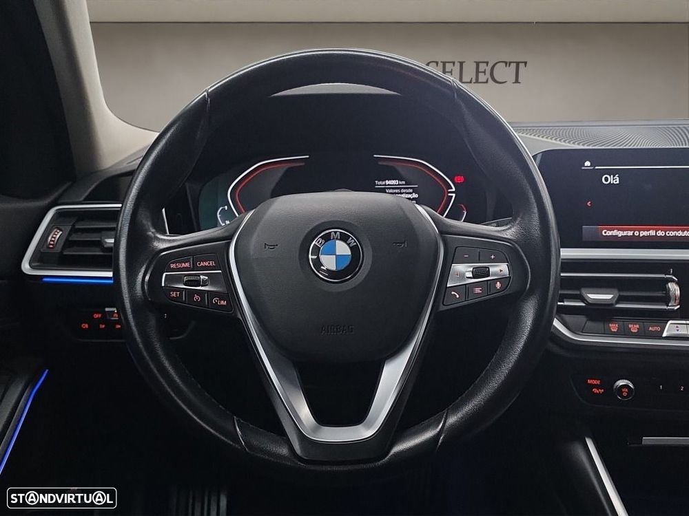 BMW 318 d Line Sport Auto — fotografia 11