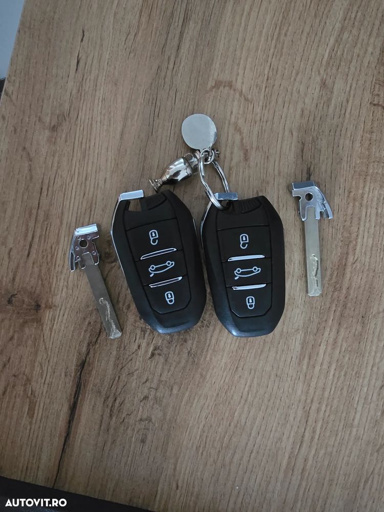 DS Automobiles DS 7 Crossback 1.5 BlueHDi 130 S&S EAT8 BASTILLE+ - 3