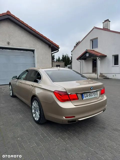 BMW Seria 7 740d xDrive - 12