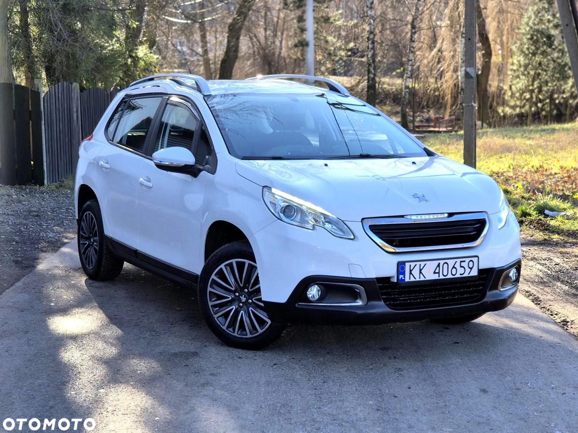 Peugeot 2008 1.2 VTi Allure - 1
