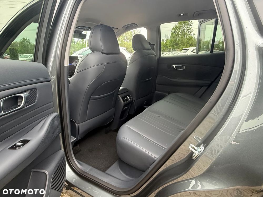 Geely Starray EM-i 1.5 PHEV Pro - 9