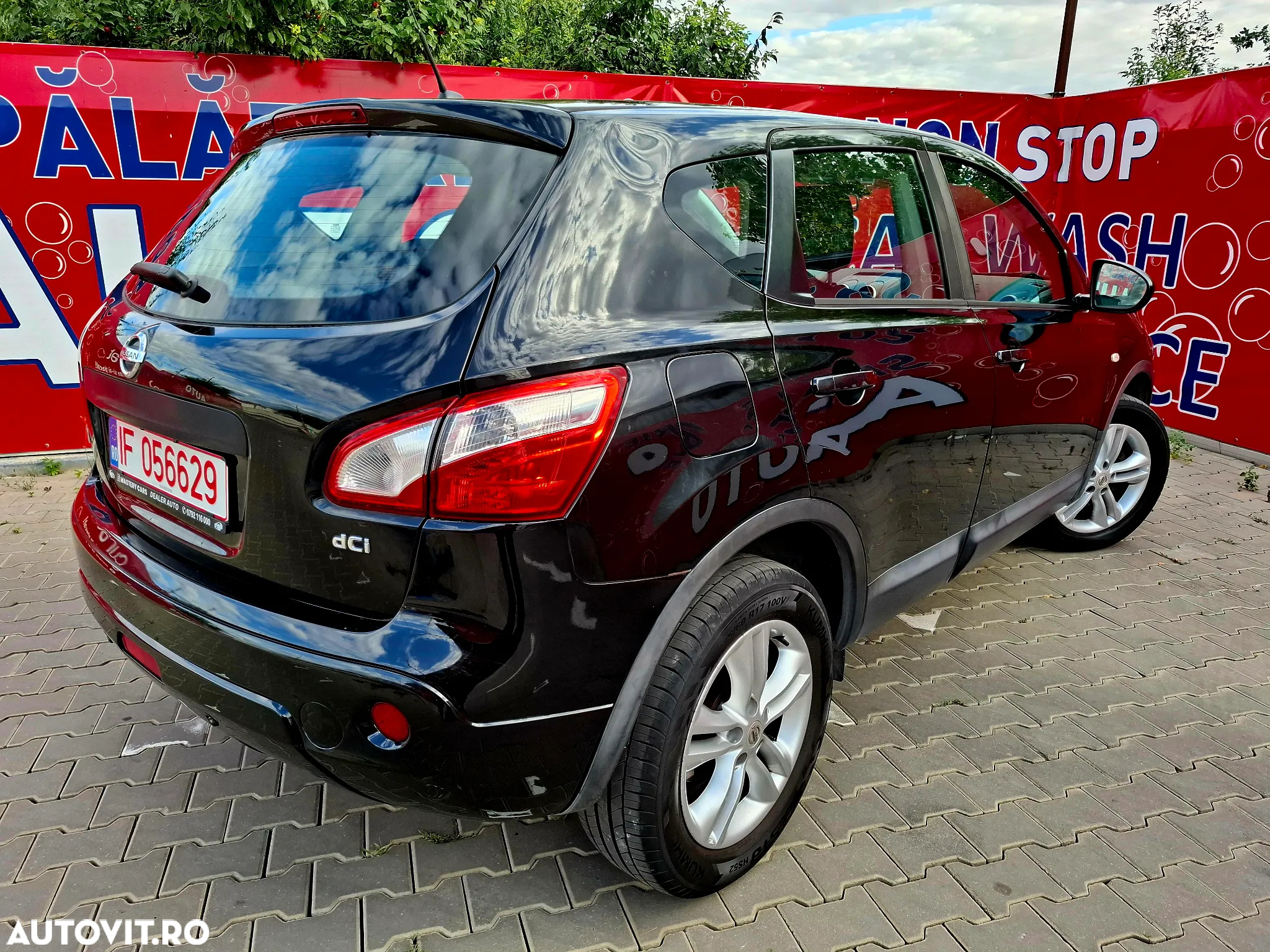 Nissan Qashqai 2.0 dCi DPF acenta - 6
