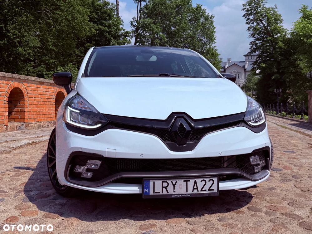 Renault Clio TCe 220 EDC R.S Trophy - 4