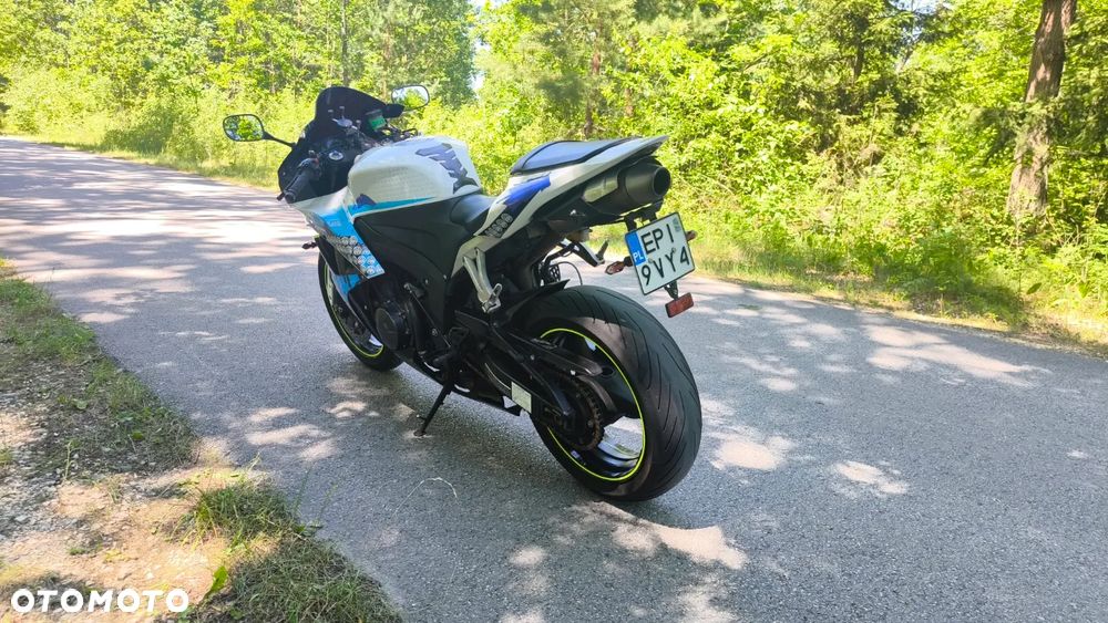Honda CBR - 5