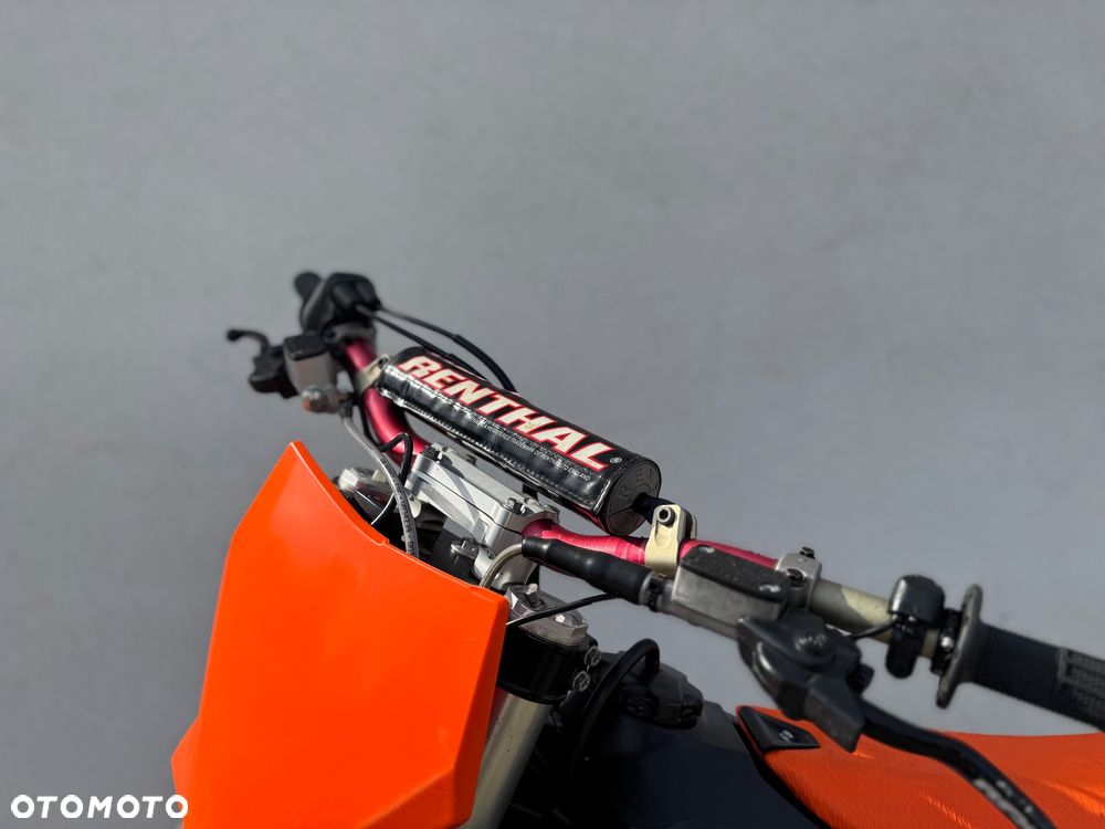 KTM SXF - 9