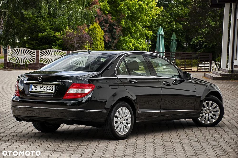 Mercedes-Benz Klasa C 180 Kompressor Elegance - 22