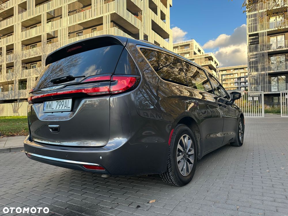 Chrysler Pacifica - 3