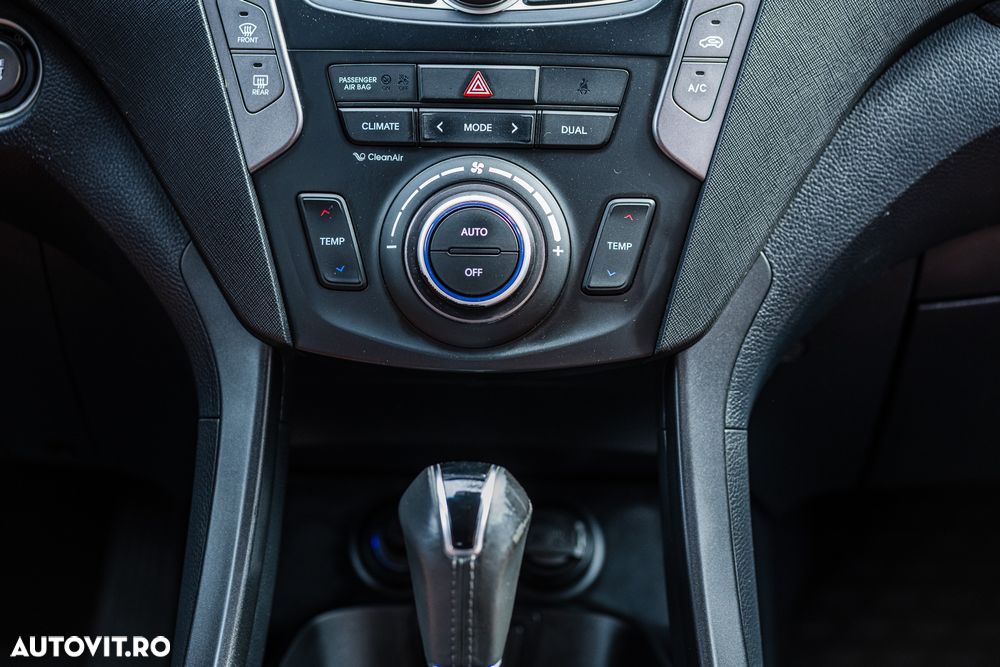 Hyundai Santa Fe 2.2 CRDi 4WD Automatik Premium - 33