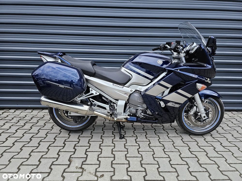 Yamaha FJR - 2