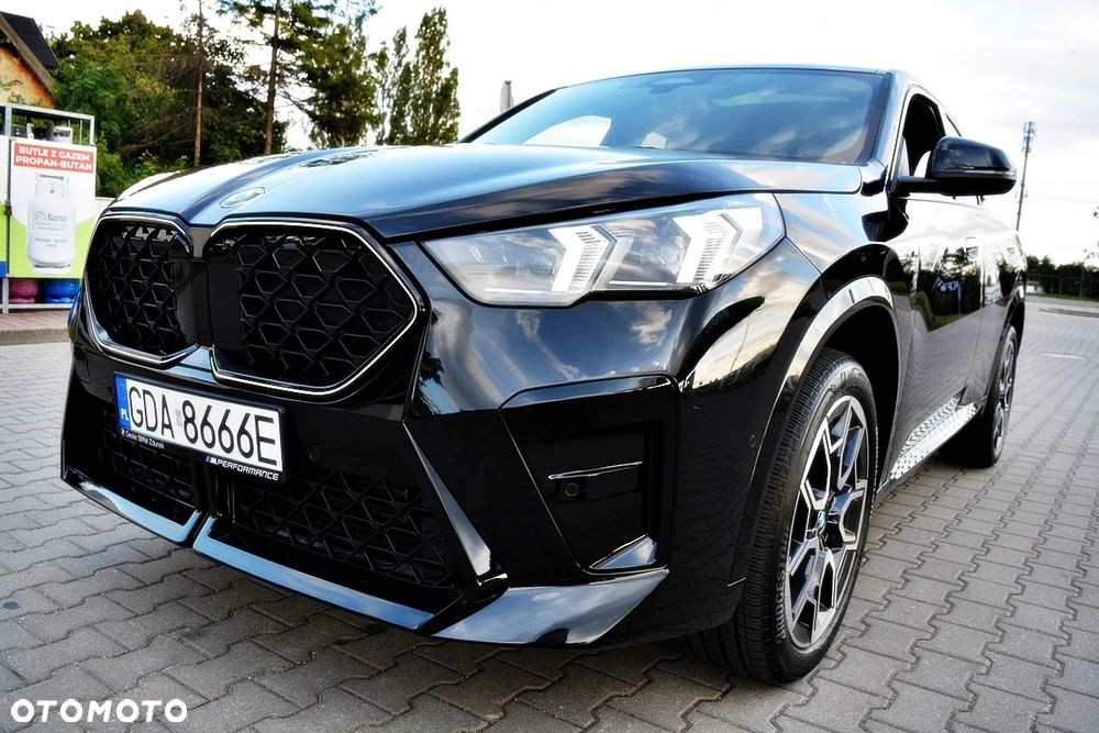 BMW X2 xDrive20i Advantage Plus - 19