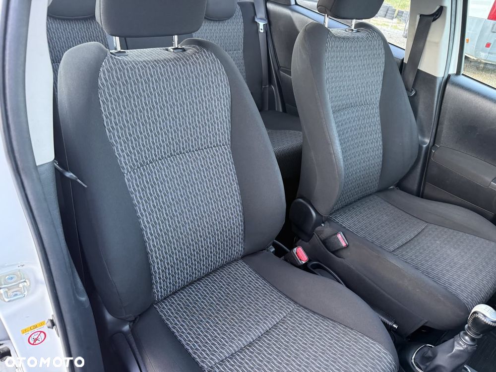 Toyota Yaris 1.33 VVT-i Edition 2014 - 23