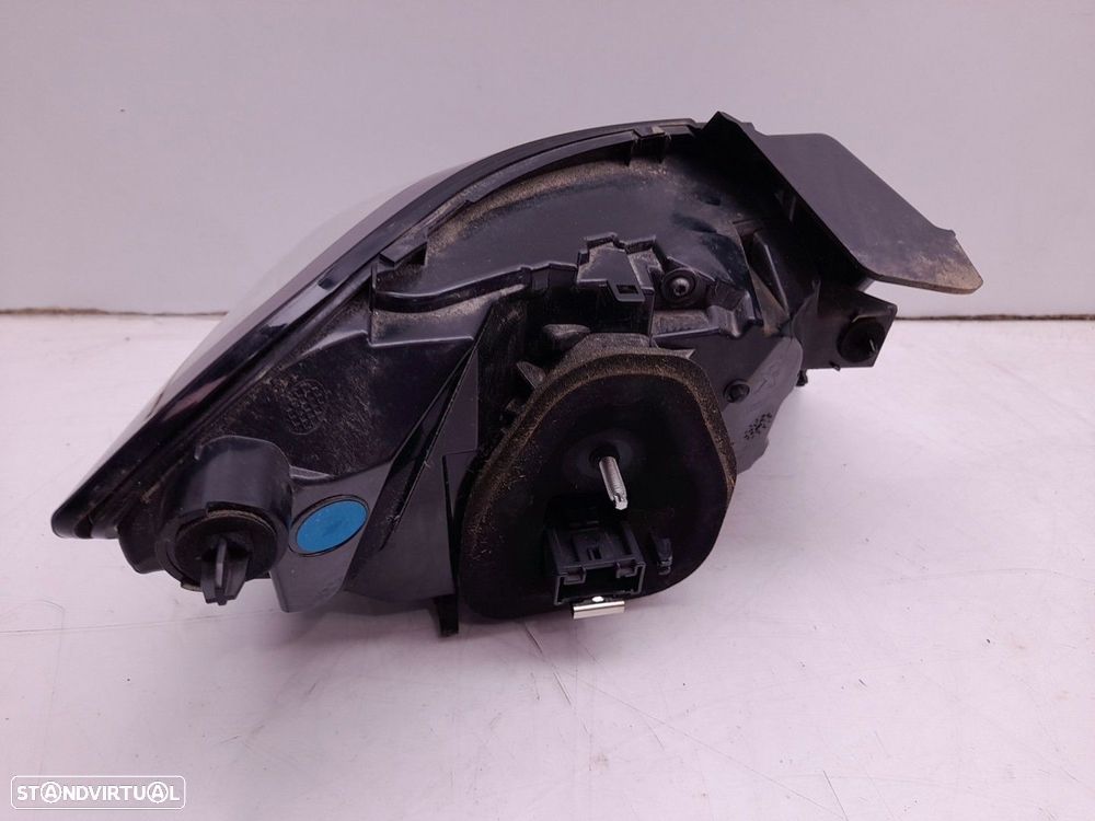 Farolim direito PEUGEOT 208 II - 3