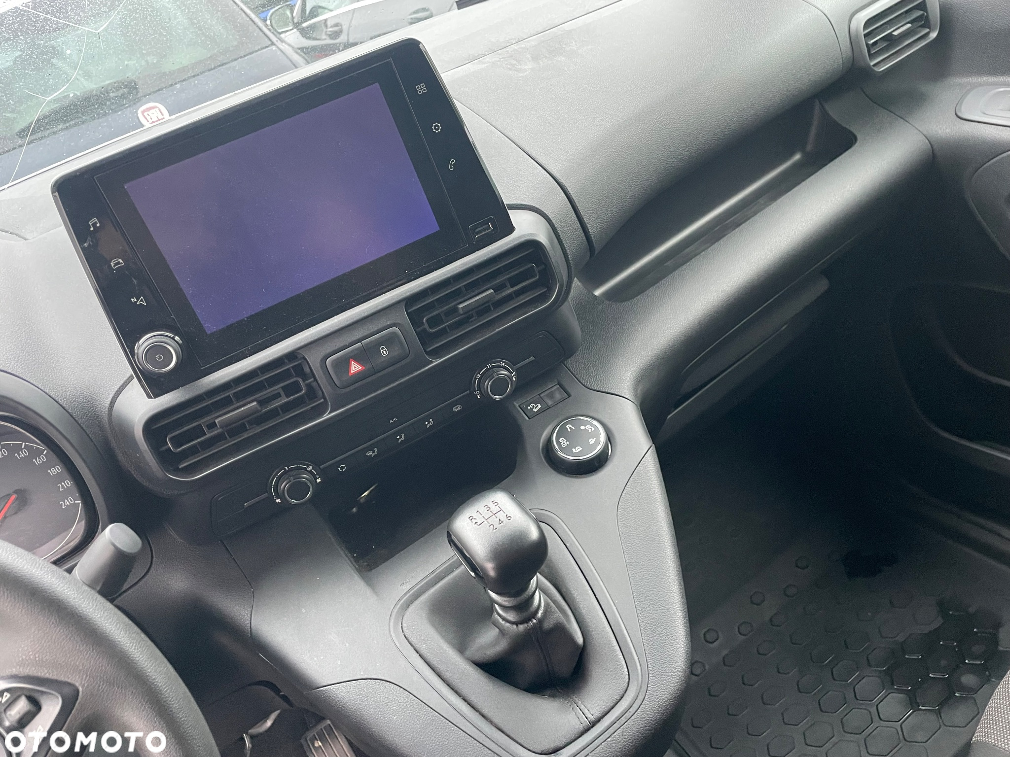 Opel Combo - 8