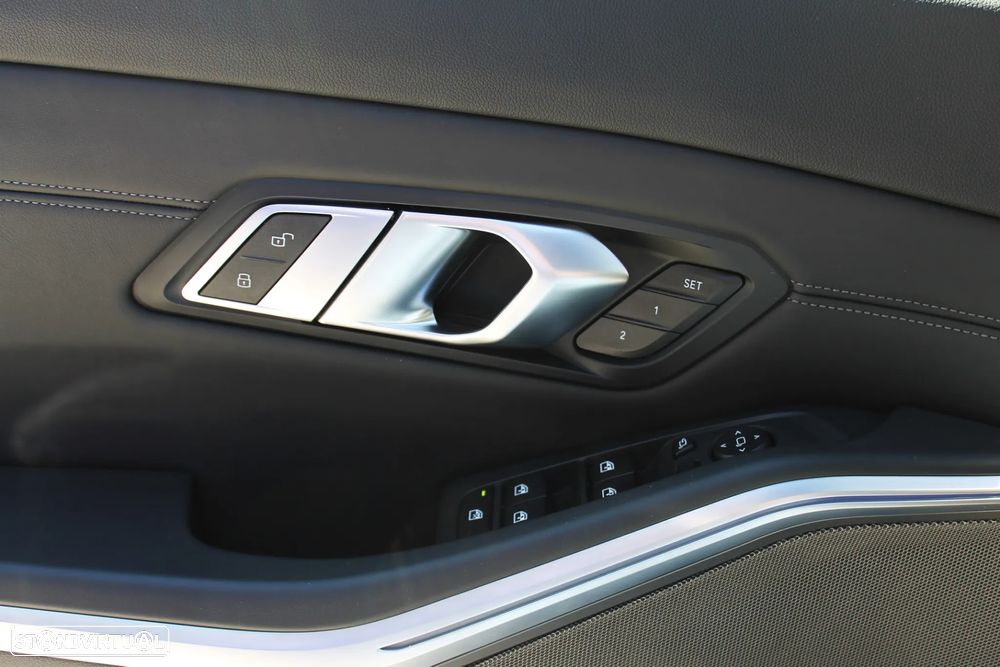 BMW M3 Competition - 31