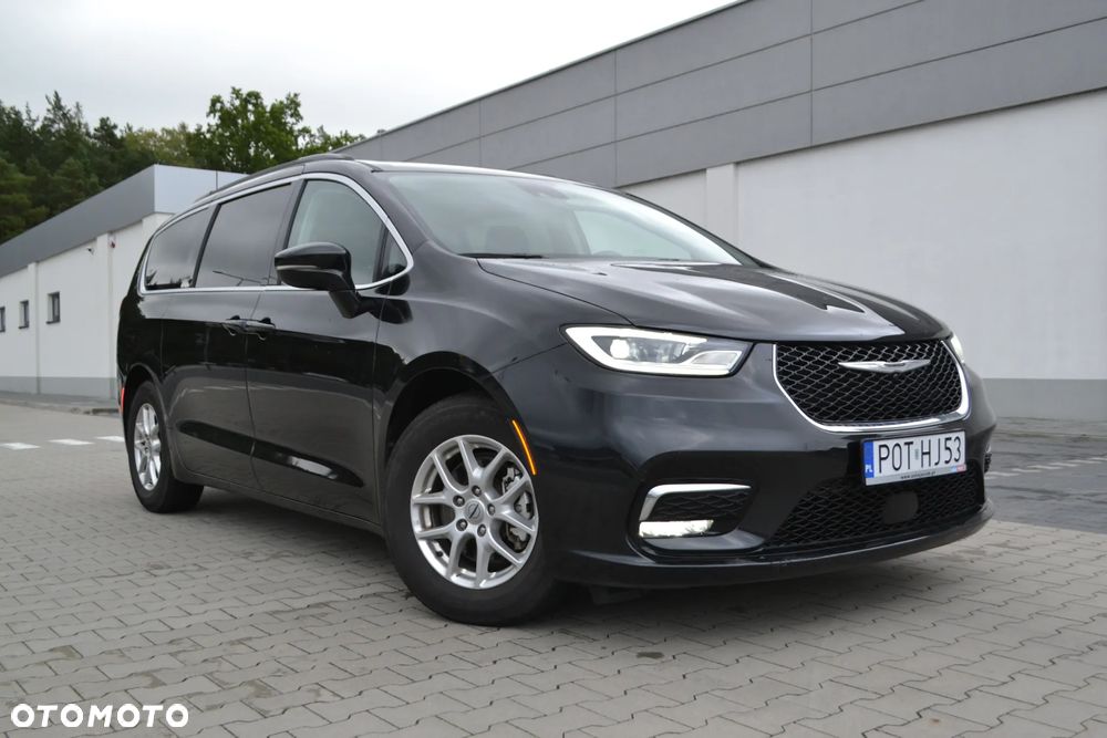 Chrysler Pacifica - 27
