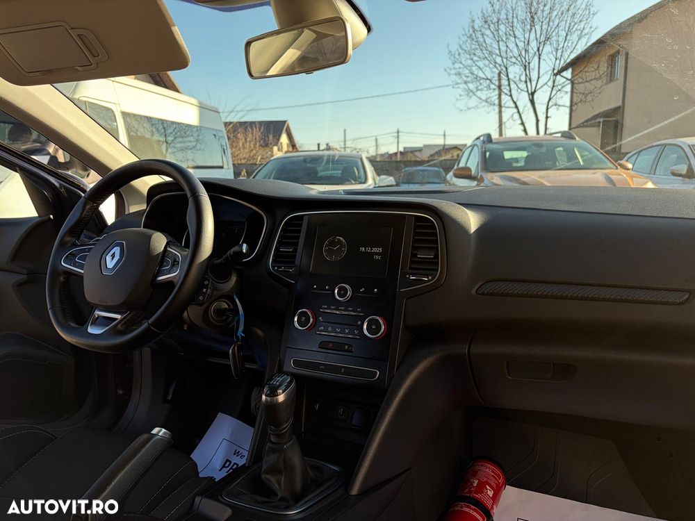 Renault Megane Blue dCi 116 Zen - 17