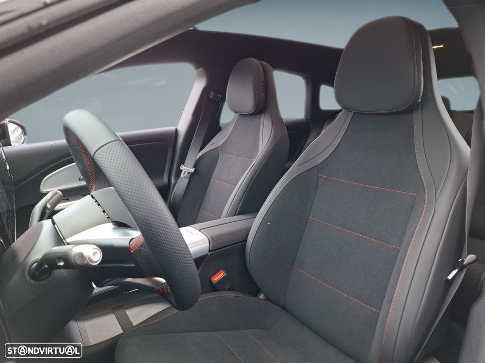 Mercedes-Benz CLA 250+ EQ - 11