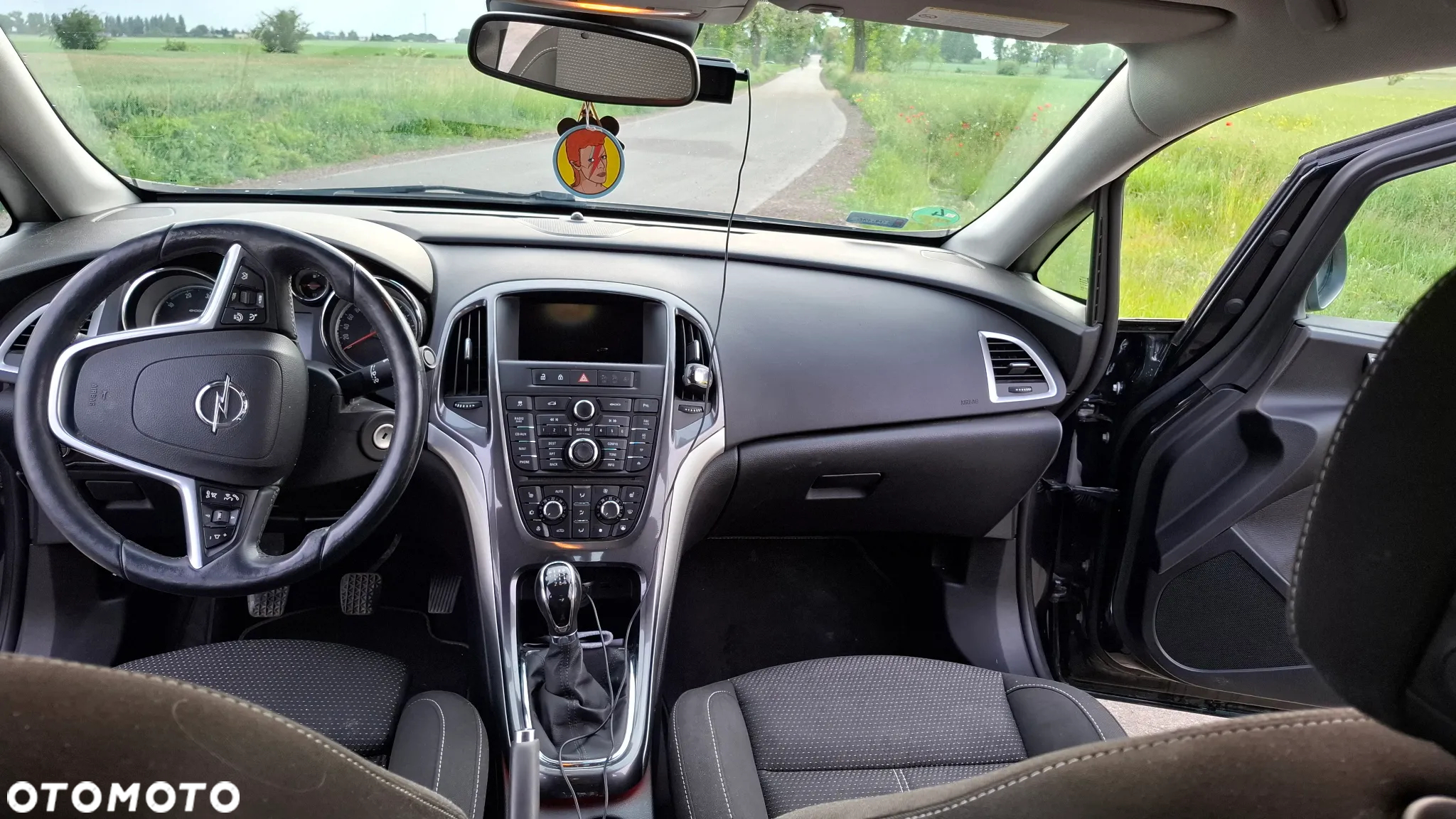 Opel Astra - 11