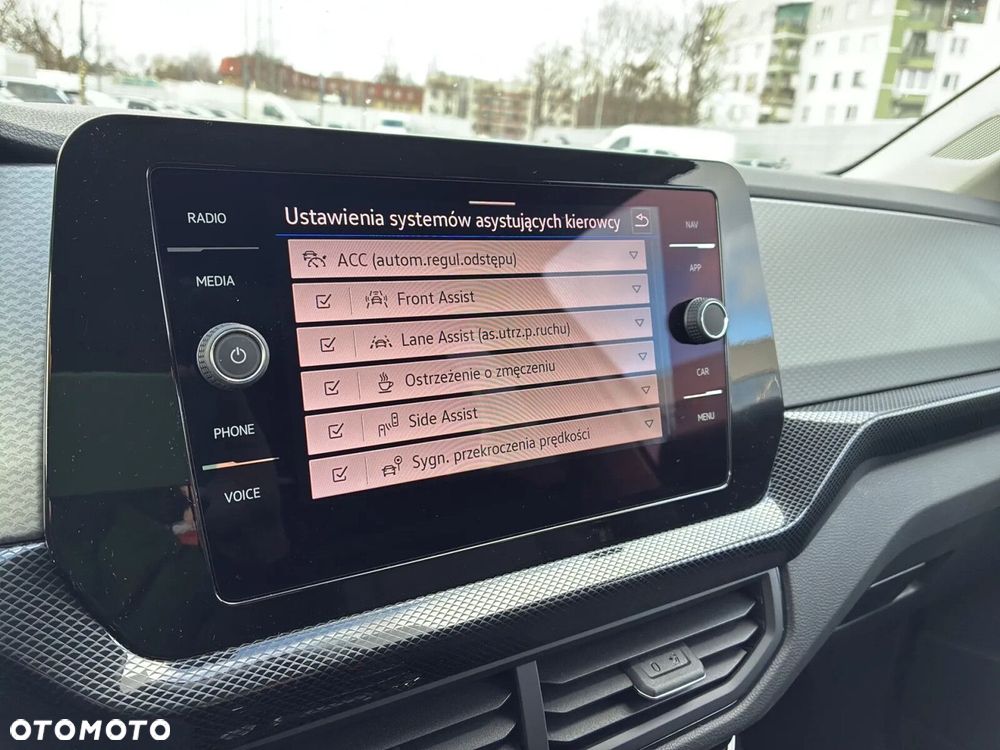 Volkswagen T-Cross - 19