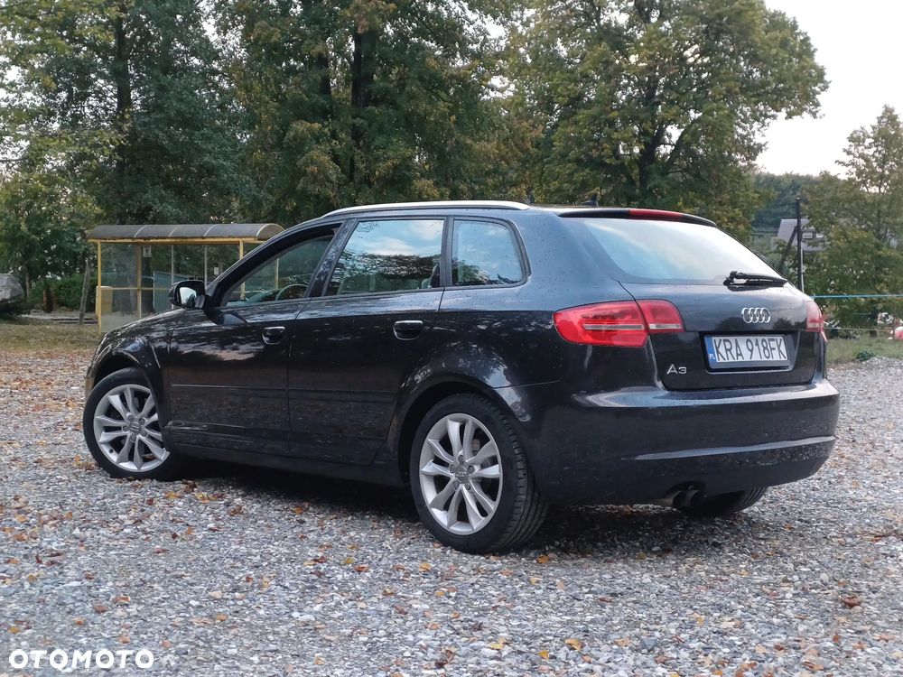 Audi A3 Sportback 2.0 TDI DPF quattro Ambiente - 11