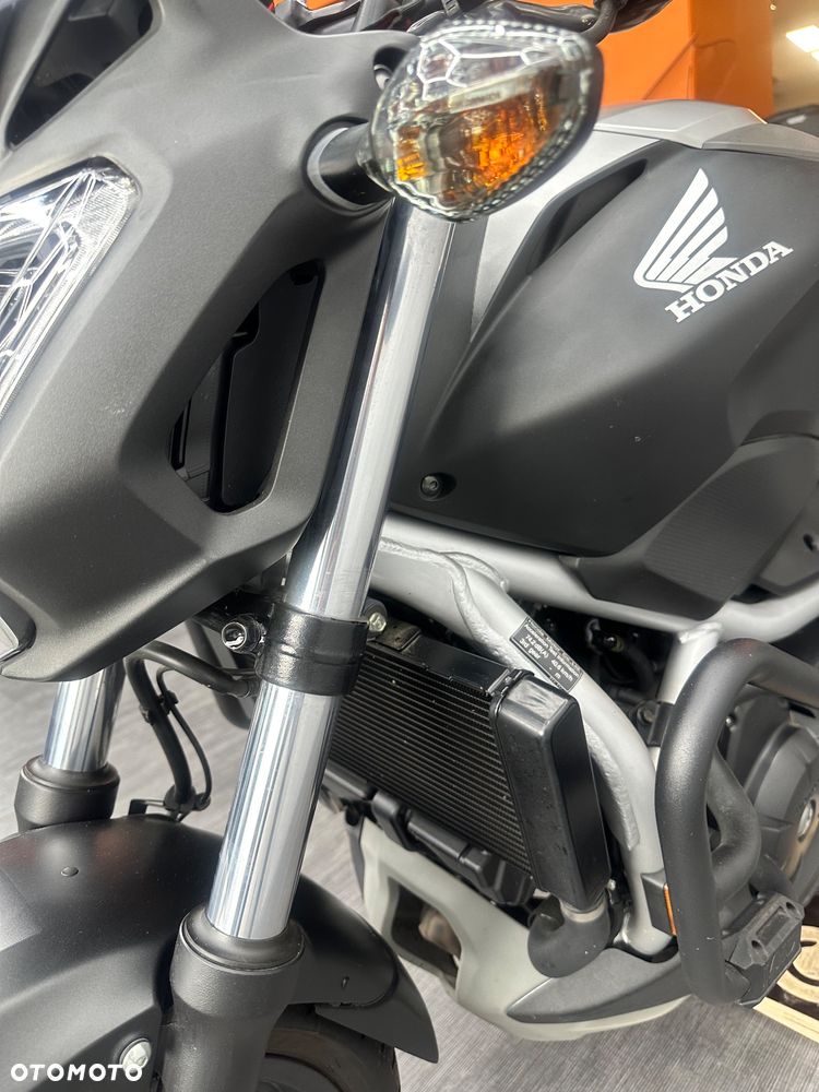 Honda NC - 27