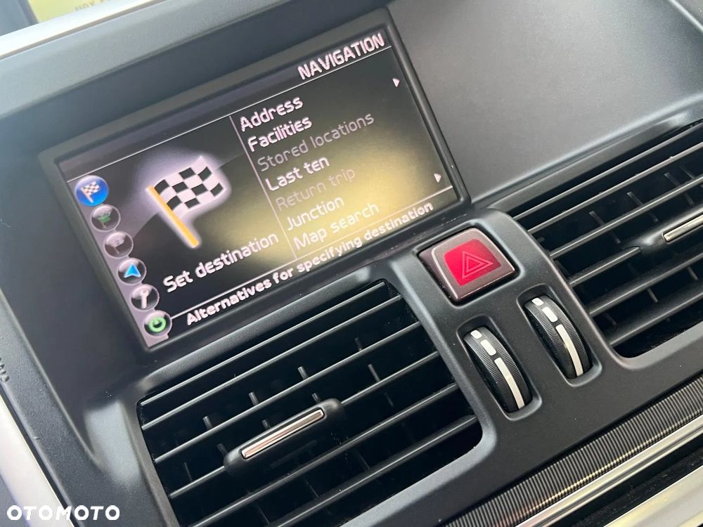 Volvo XC 60 D5 AWD RDesign - 8