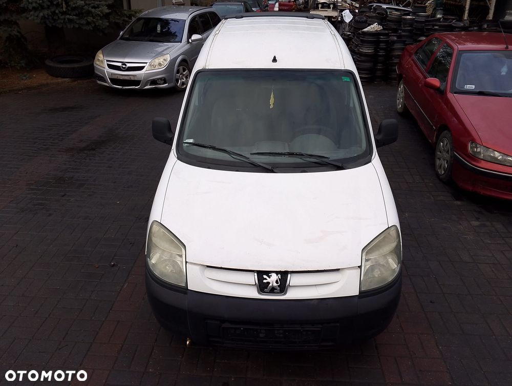 KOMPLETNY PRZÓD Peugeot Partner I FL Citroen Berlingo (Po Lift) EWP /EWPA / EWPB / 249 kolor biały Europa MASKA LAMPA prawa lewa ZDERZAK BŁOTNIK GRILL ATRAPA PAS PRZEDNI WZMOCNIENIE CZOŁOWE CHŁODNICA HALOGEN do założenia bez malowania - 4