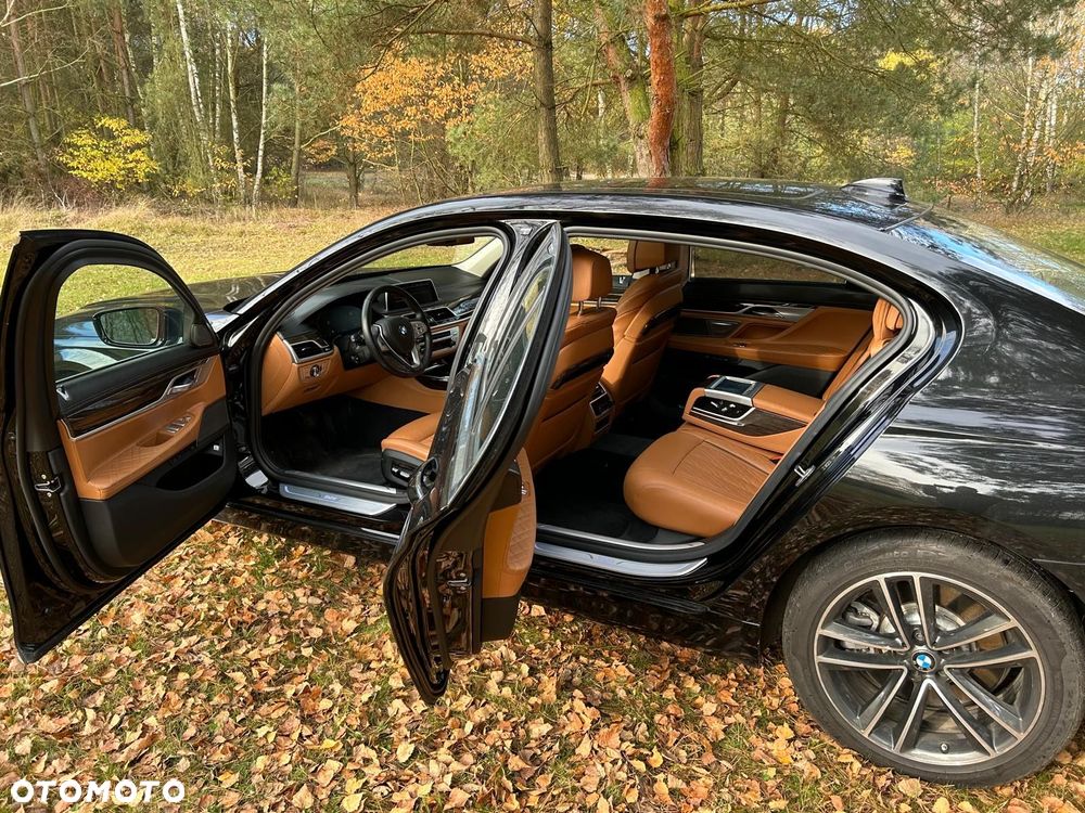 BMW Seria 7 750Li xDrive - 5