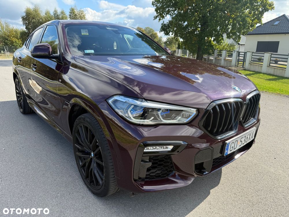 BMW X6 M50i - 1