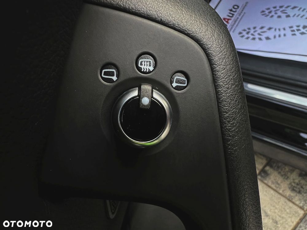 Audi A6 Avant 2.0 TDI Ultra S tronic - 36