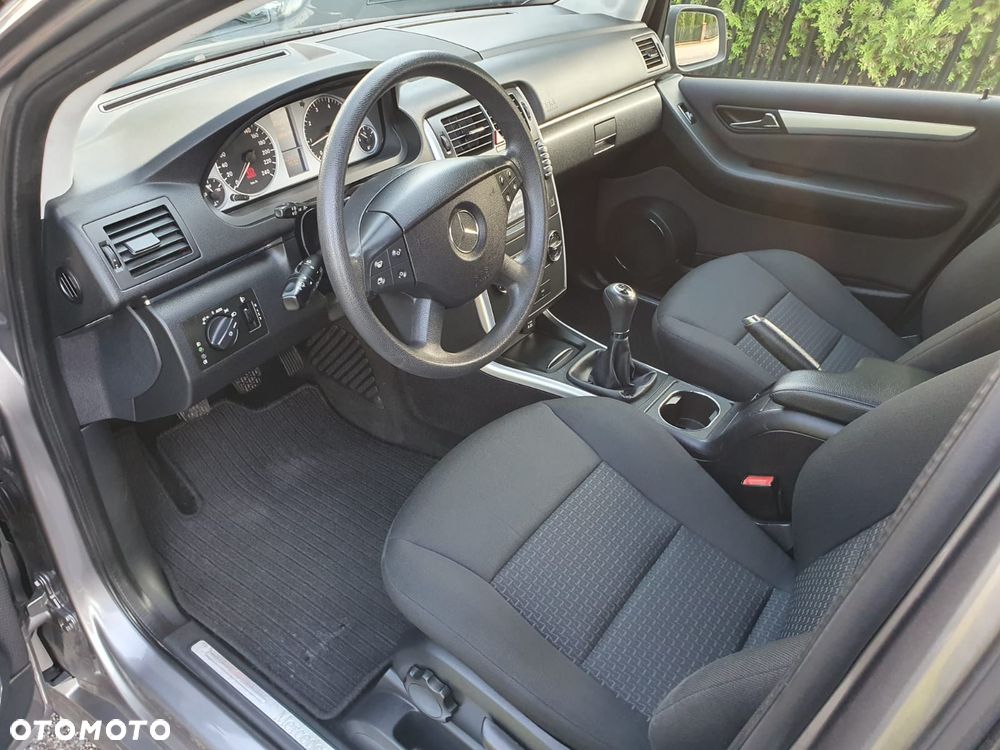 Mercedes-Benz Klasa B 150 BlueEFFICIENCY - 18