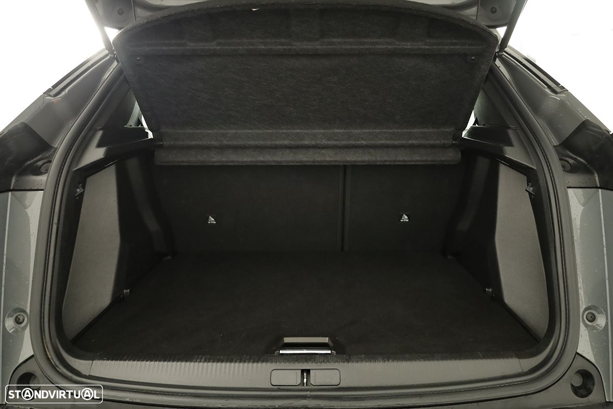 Peugeot 2008 1.2 PureTech Allure - 21