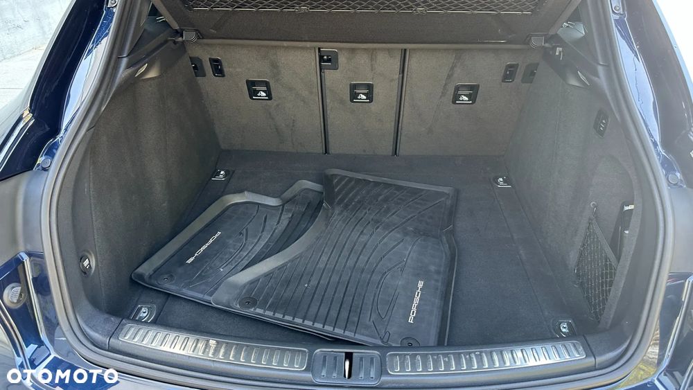 Porsche Macan - 21