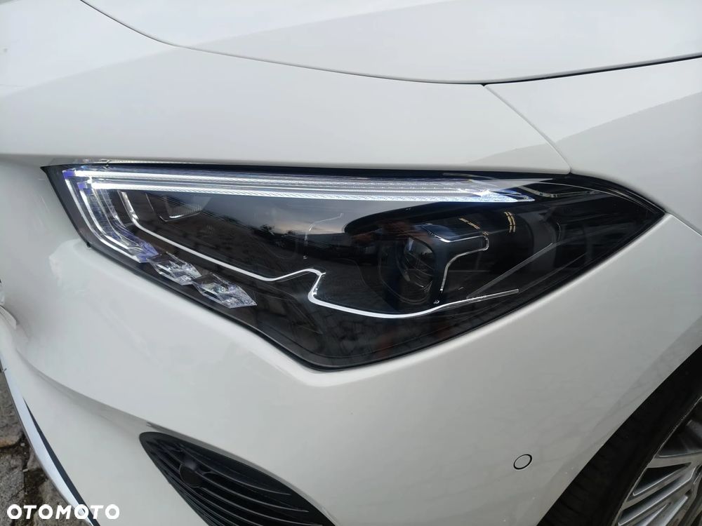 Mercedes-Benz CLA 200 d Progressive 8G-DCT - 10