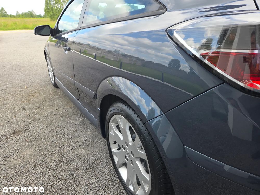 Opel Astra 1.8 Sport - 19