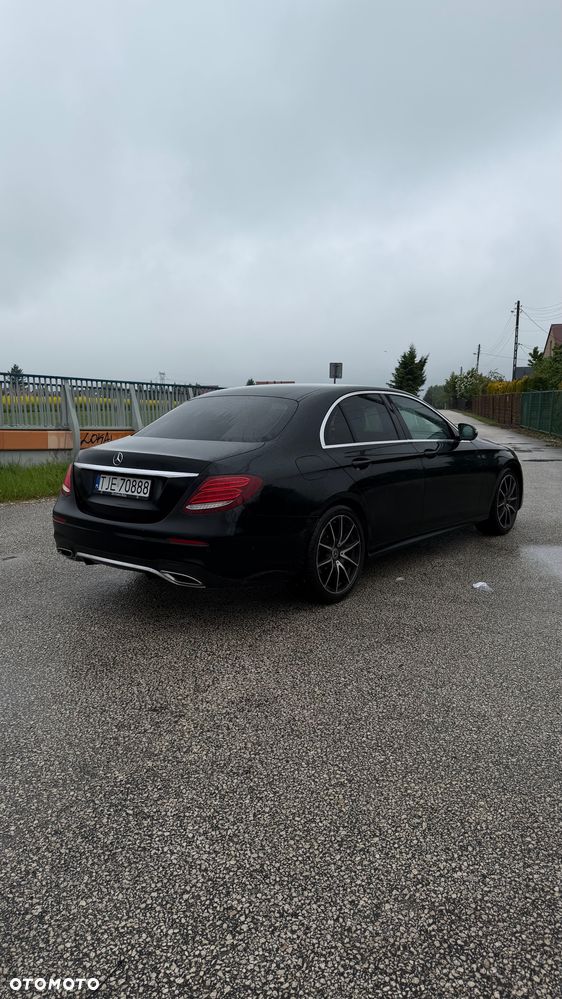 Mercedes-Benz Klasa E 220 d 9G-TRONIC Sportstyle Edition - 3
