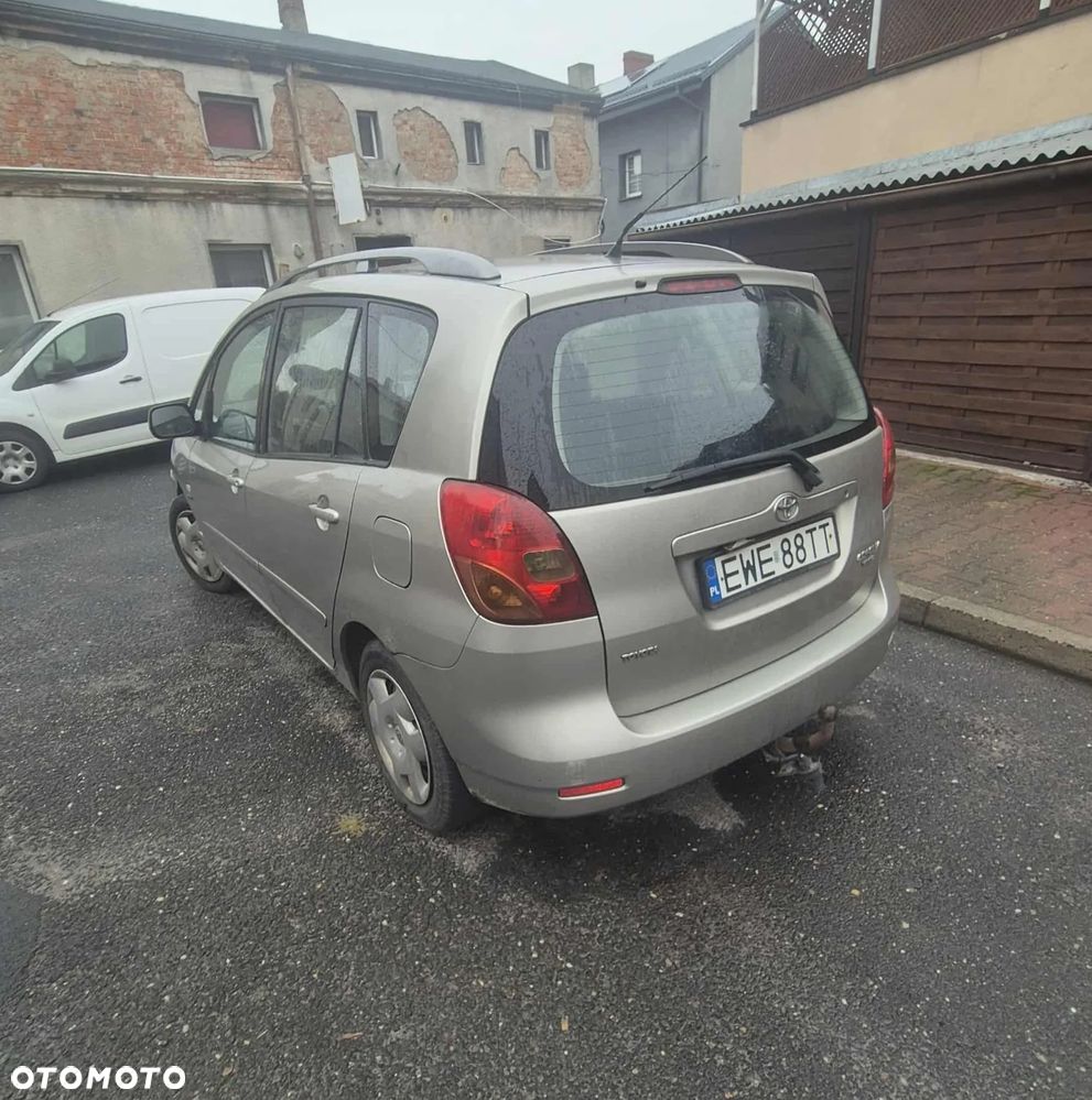 Toyota Corolla Verso 1.6 Terra - 3