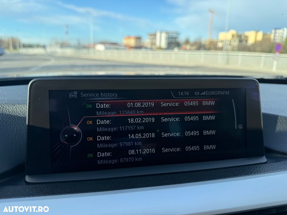 BMW Seria 3 320d Aut. Modern Line - 24