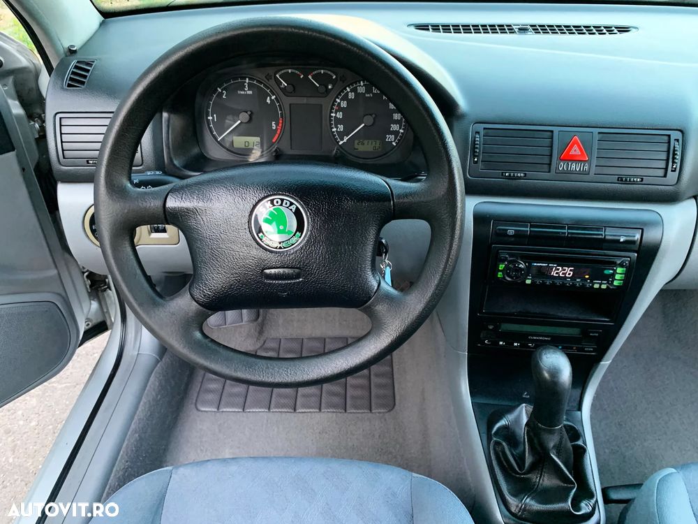 Skoda Octavia - 12