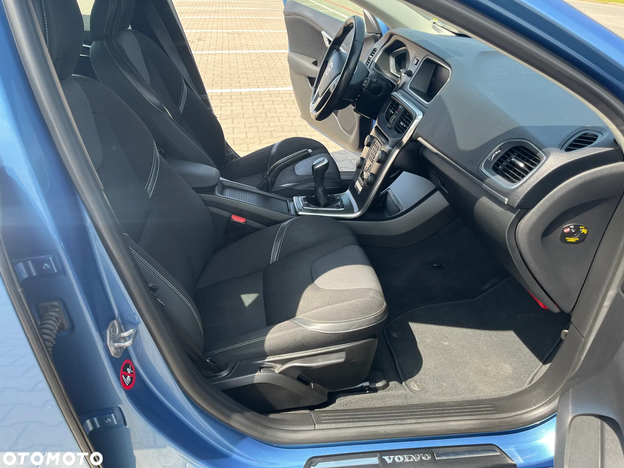 Volvo V40 D2 Momentum - 31