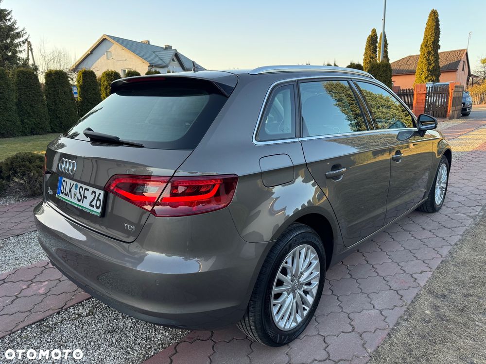 Audi A3 Sportback 1.6 TDI S tronic design - 10