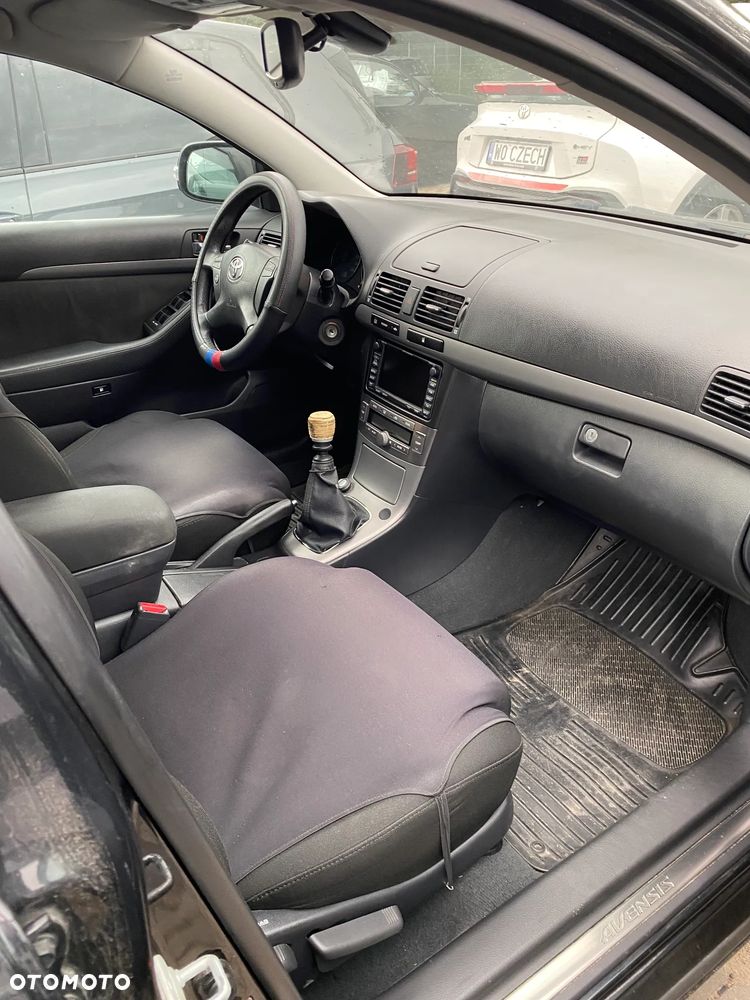 Toyota Avensis 2.0 D-4D Luna - 13
