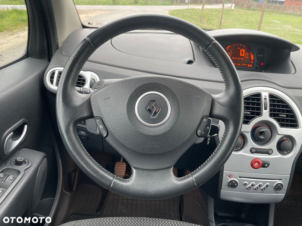 Renault Modus - 12
