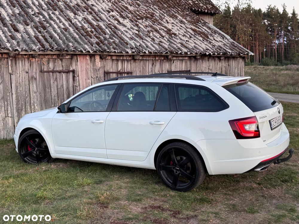 Skoda Octavia 2.0 TDI 4x4 DSG RS - 17