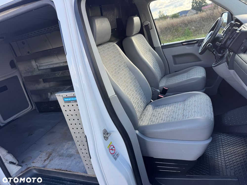 Volkswagen Transporter - 30