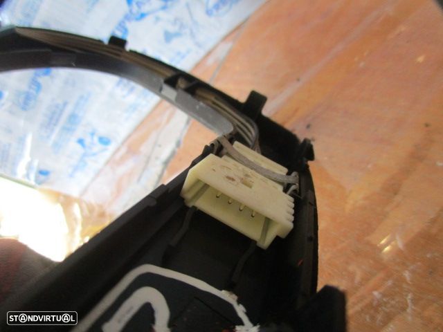 Grelha Friso 715564303F BMW E92 COUPE FASE 2 2012 335D 285CV 2P BRANCO INTERIOR GRE VELOCIDADES - 4