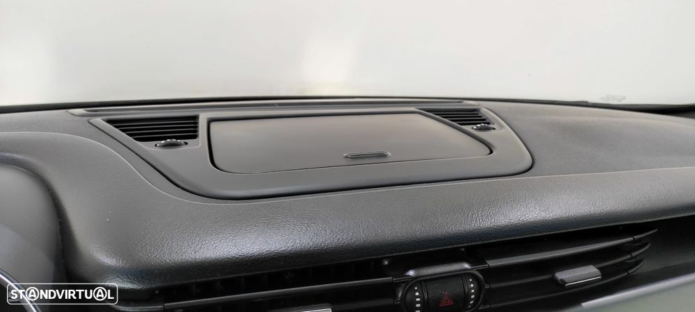 Alfa Romeo Giulietta 1.6 JTDM Exclusive - 28