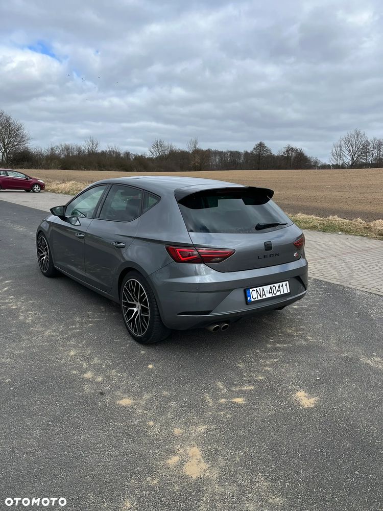 Seat Leon 2.0 TDI DPF Start&Stop DSG XCELLENCE - 4