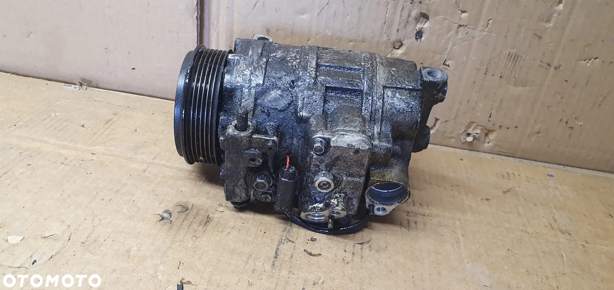 Sprężarka klimatyzacji pompa klimy Mercedes ML W164 3.5 V6 8FK351316-771 - 5