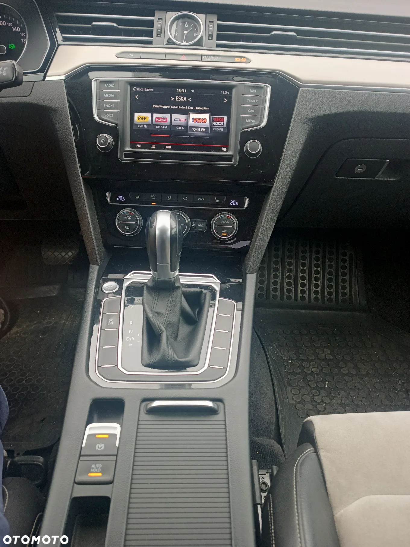 Volkswagen Passat - 9